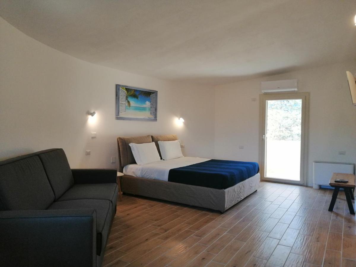 B&B Villa Zola Capoterra Exteriör bild